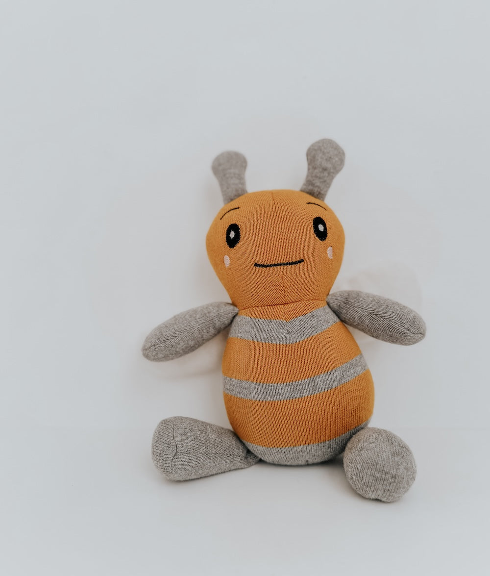 Bengali Baby | Natural Cotton Honeybee Musical Comforter