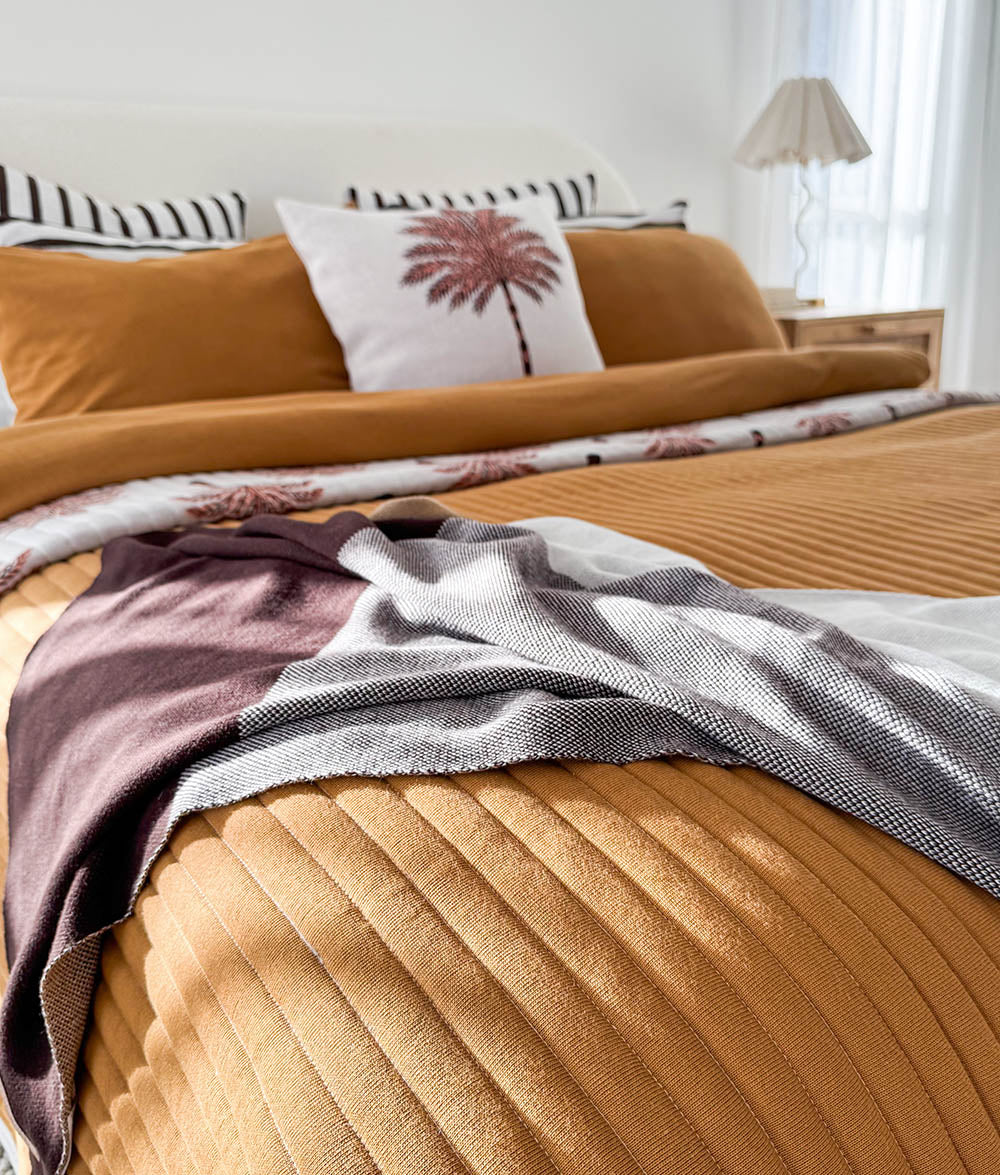 Chunky Choco Blanket