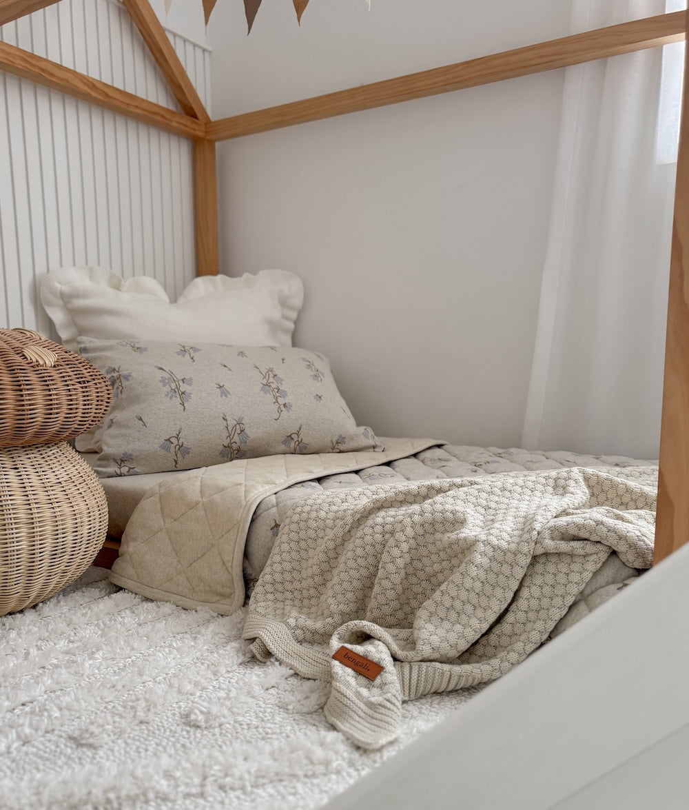 Bengali Home® | Nursery & Bedroom Decor - Vanilla Marle Pebble Blanket