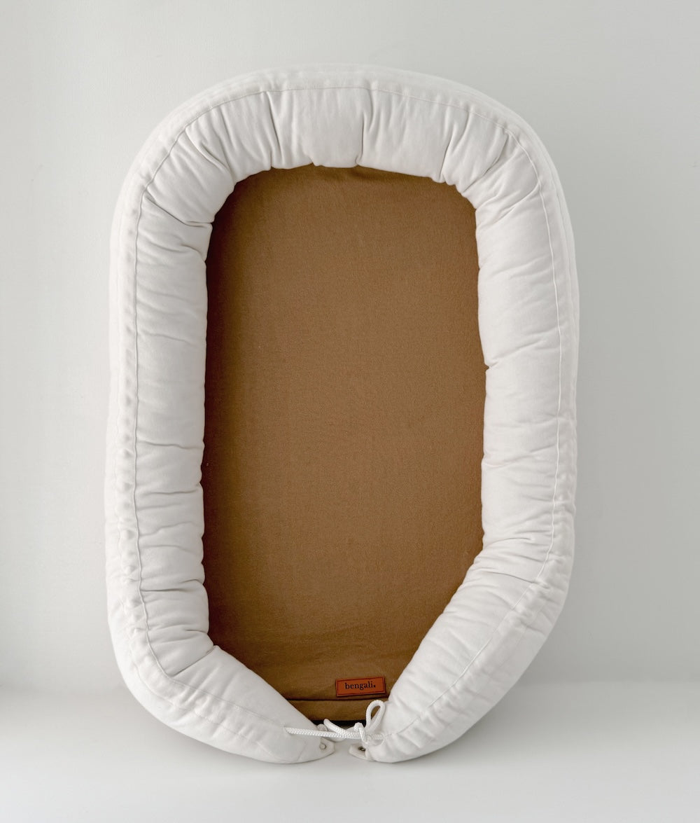 Bengali Baby | Portable Baby Lounger - Khaki + Ivory