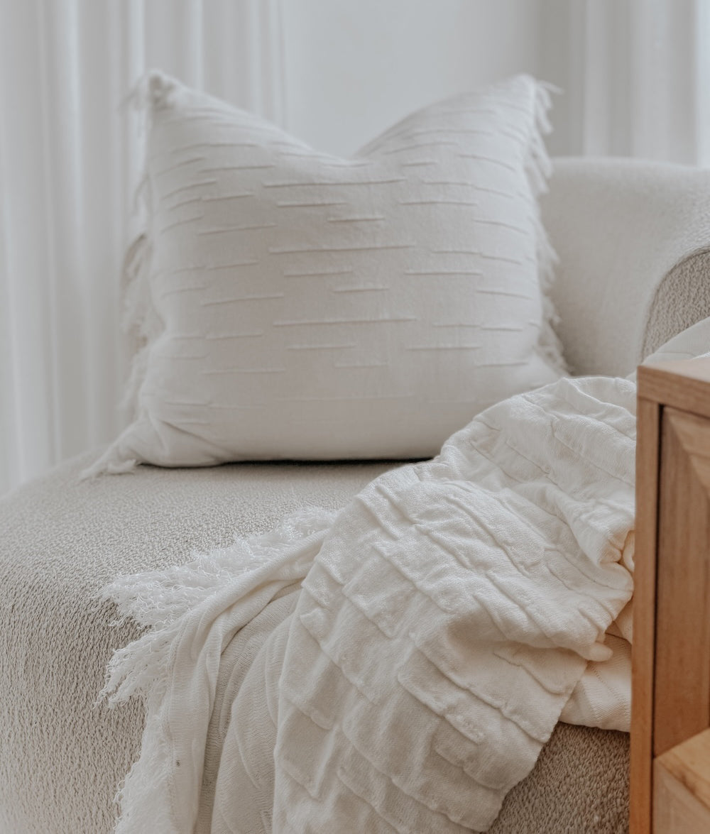 Bengali Home® | Decor - Ivory Flurry Lounge Throw