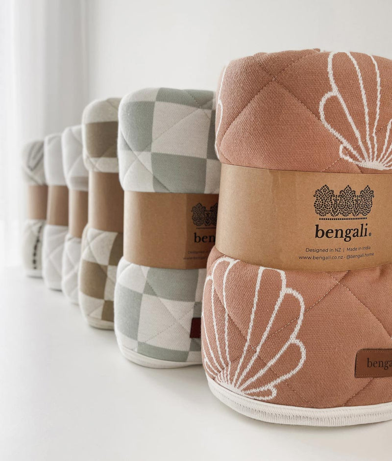 Bengali Bedding | Reversible Bed Quilts - Toffee & Ivory Clam Shell
