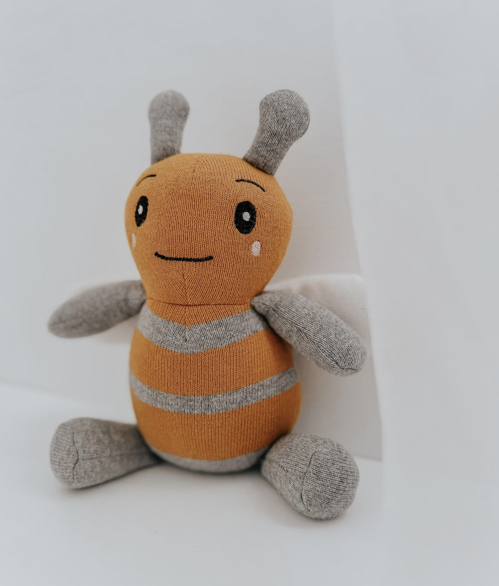 Bengali Baby | Natural Cotton Honeybee Musical Comforter