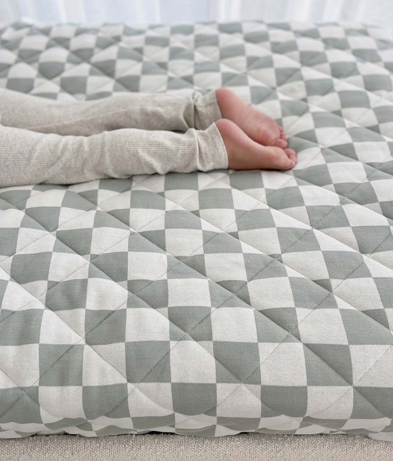 Bengali Bedding | Reversible Bed Quilts - Sage Gingham