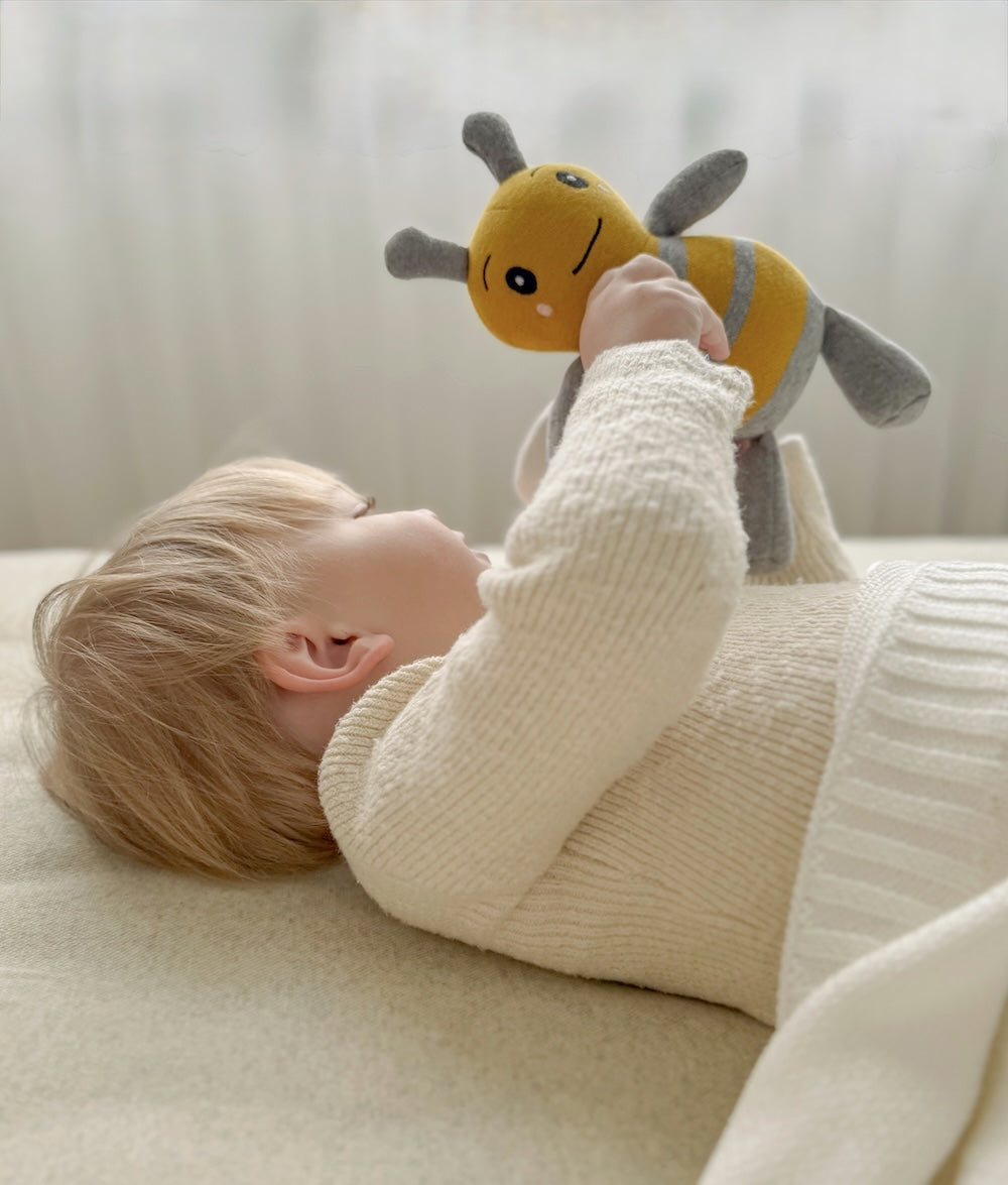 Bengali Baby | Natural Cotton Honeybee Musical Comforter